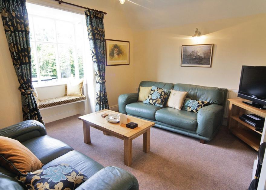 Berwyn Stationmasters House - HW7641