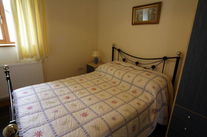 Ciliau Isaf - HW7680