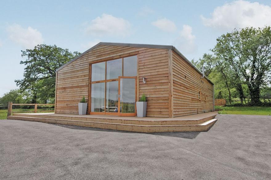 Yew Tree Barn - HW7737