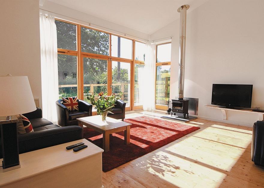 Yew Tree Barn - HW7737