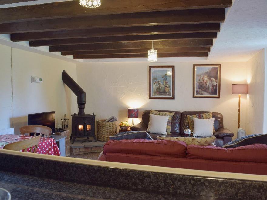 Fern Cottage - HW7211