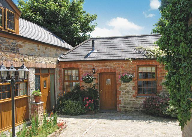 Farrier Cottage - E5268