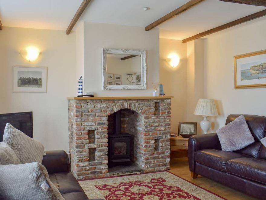 Bosun's Cottage - E3644