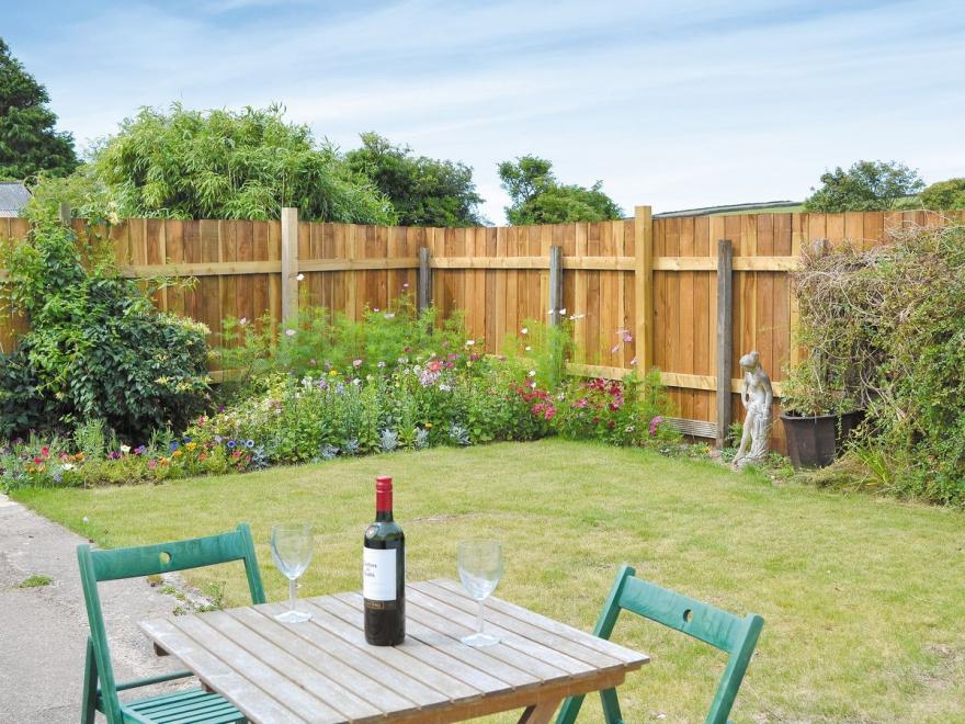 Lakewell Barn - E3448