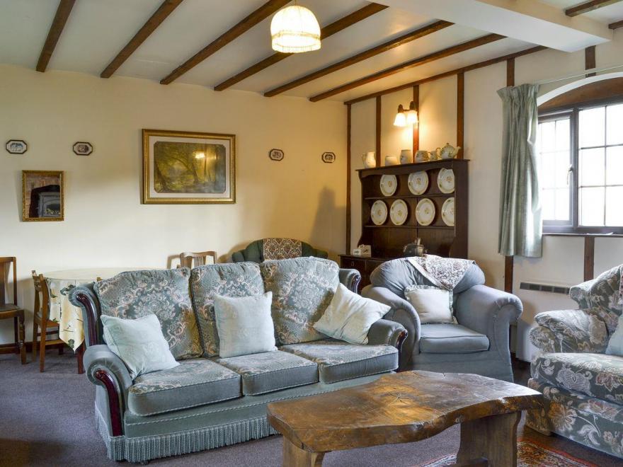 Grove Sprightly Barn