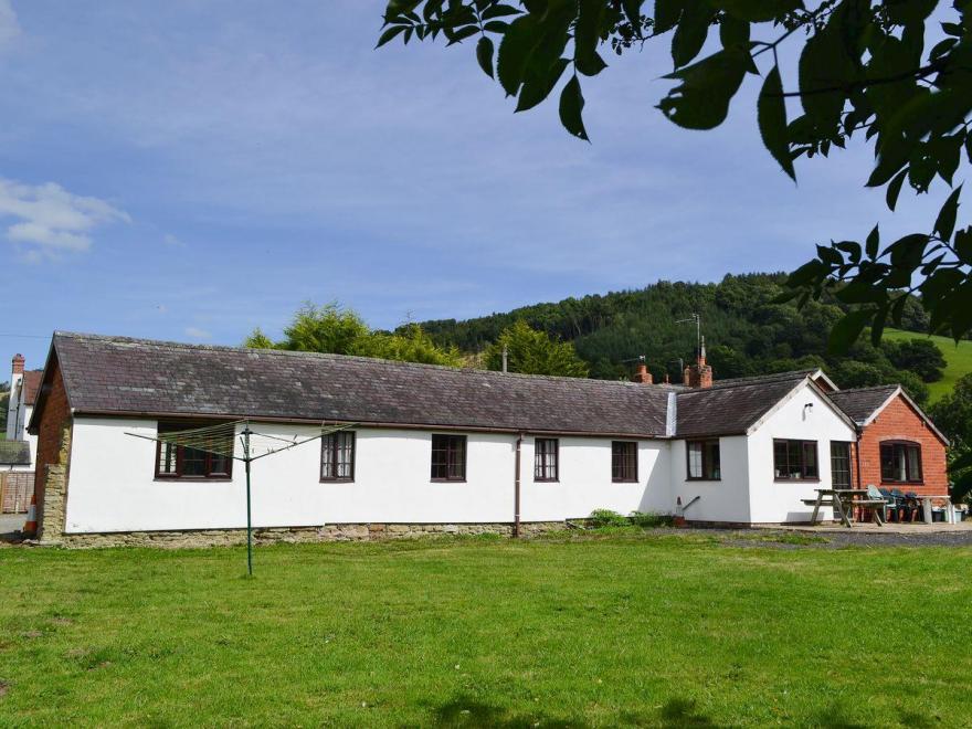 Grove Sprightly Barn