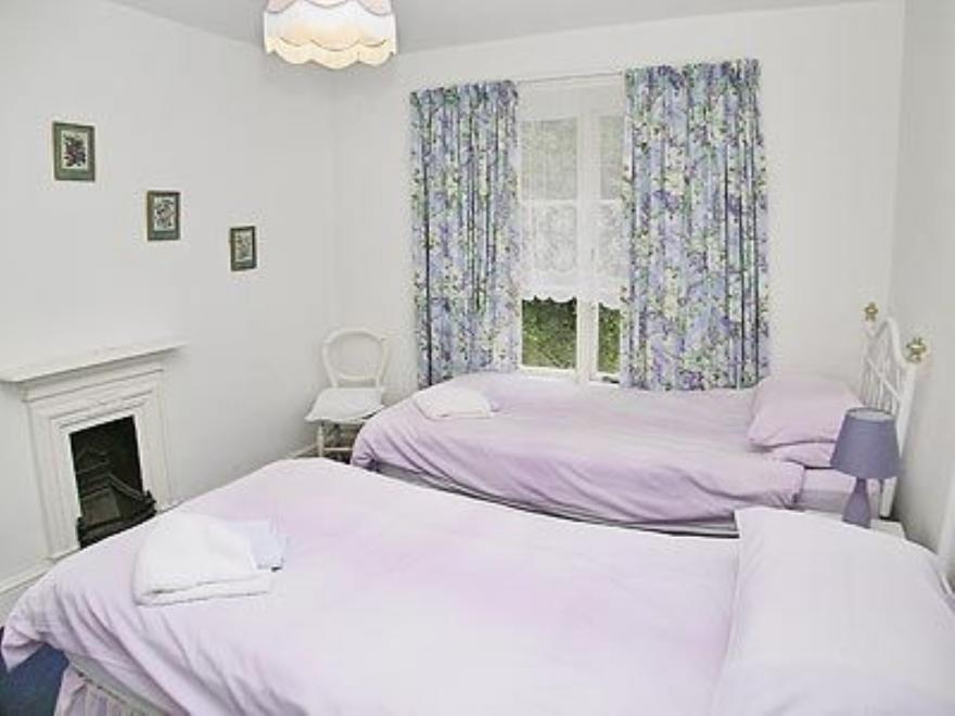 Tacker Street Cottage