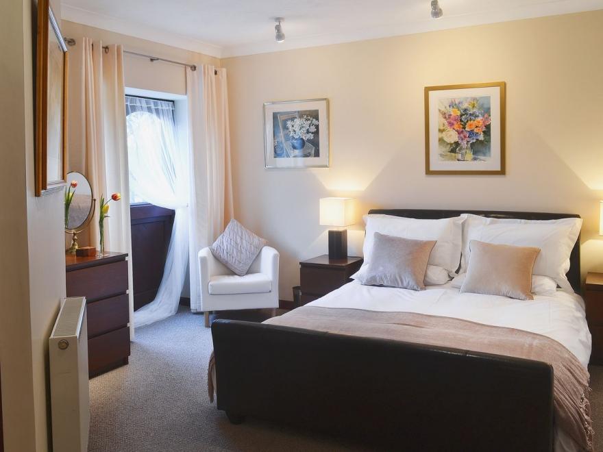 Boundary Gallery Cottage