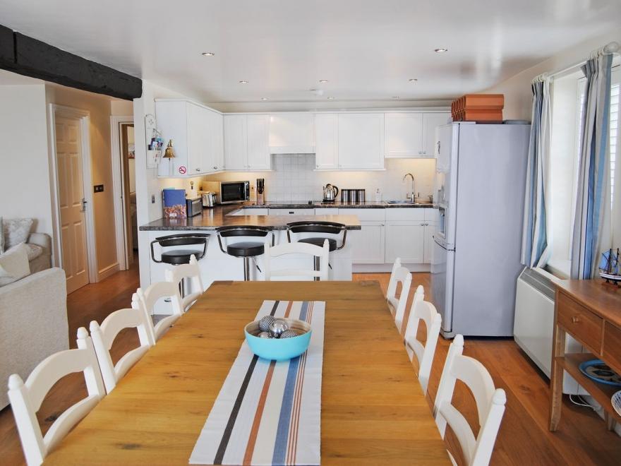 Harbourside Apartment