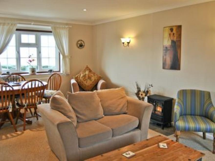 Pixie Cottage - 28013