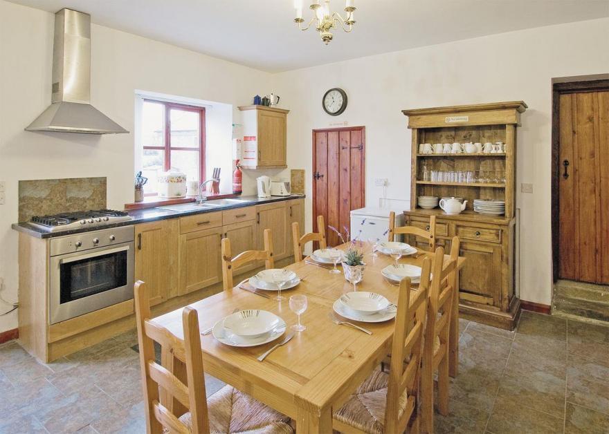 Grange Cottage - E5248