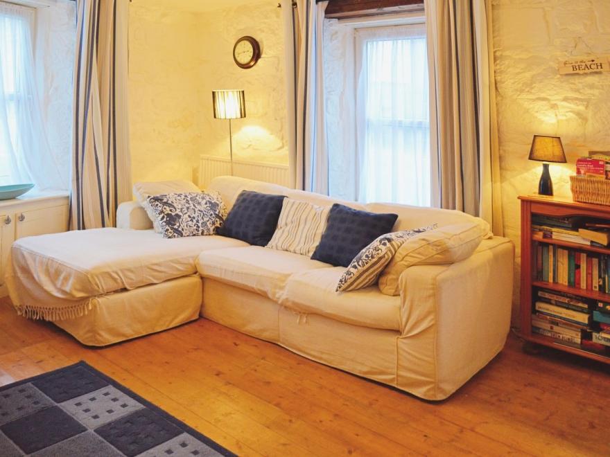 Starfish Cottage - 28125