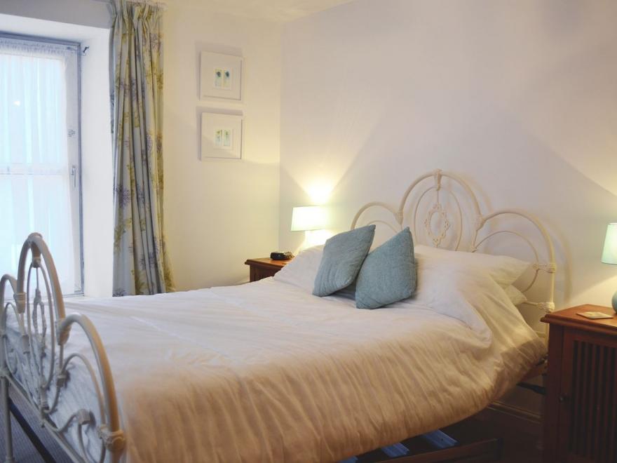 Starfish Cottage - 28125