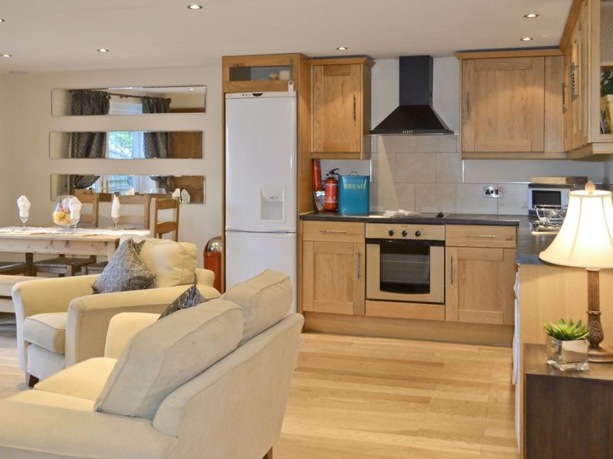 4 Alveston Pastures Cottages -28238