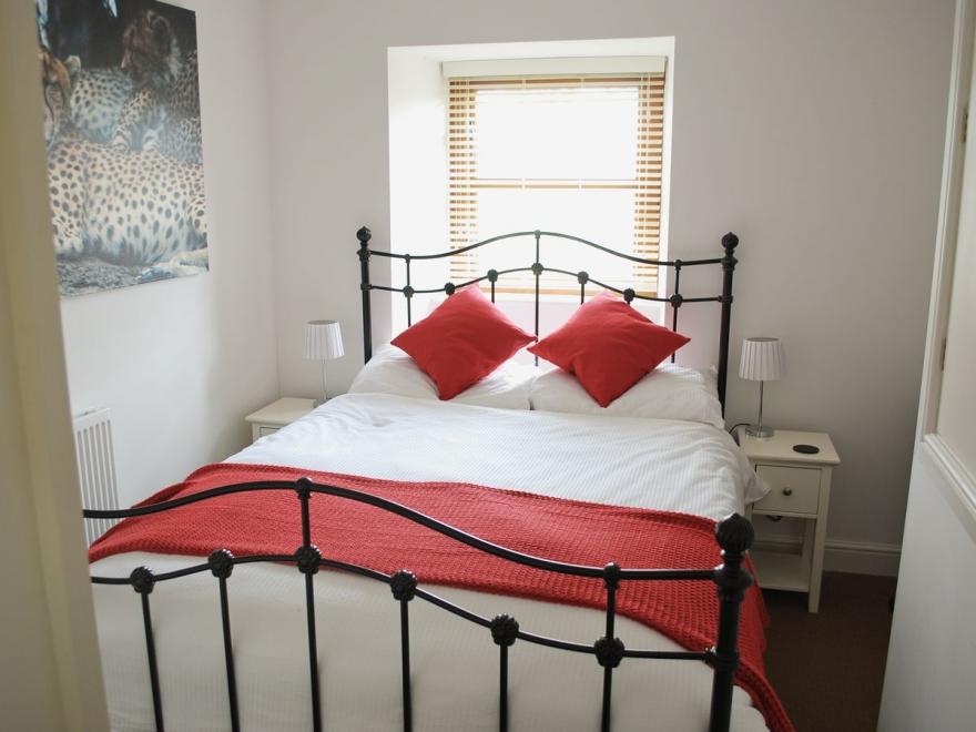 Dairy Cottage - 28257