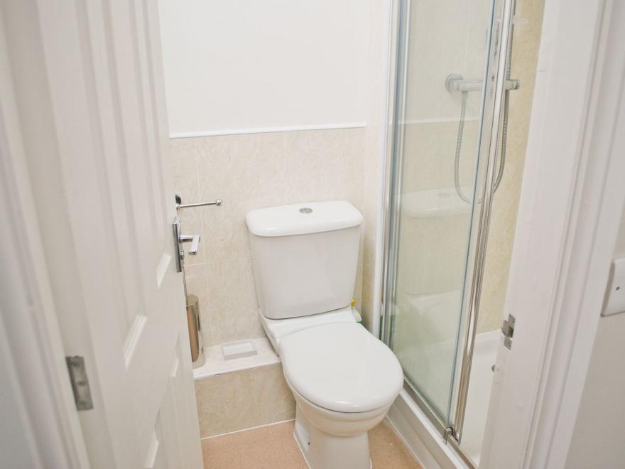 Dairy Cottage - 28257