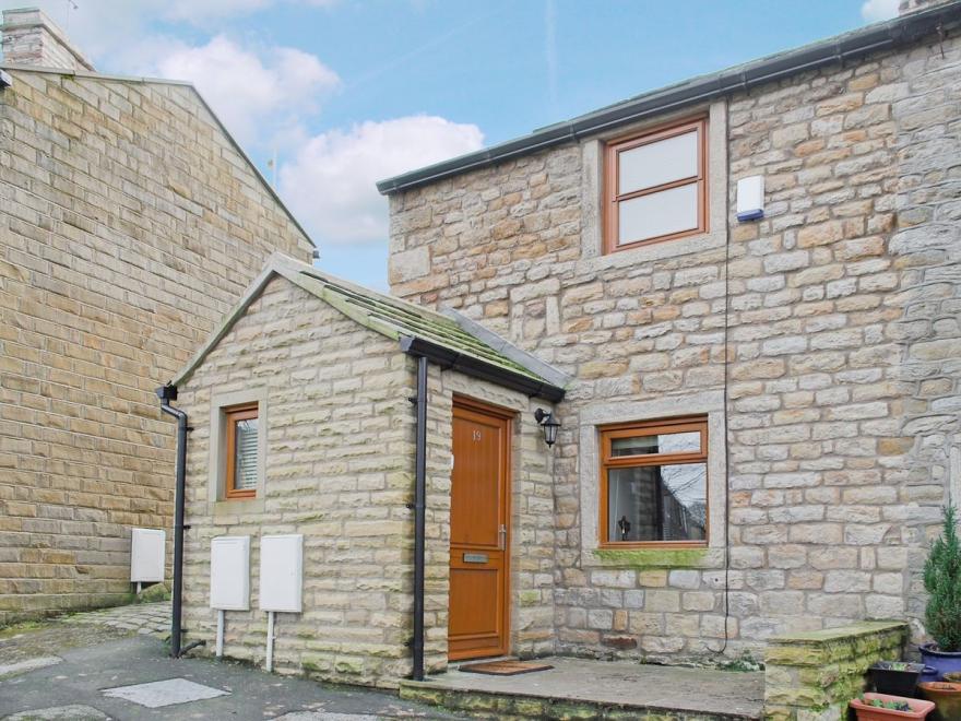 Dairy Cottage - 28257