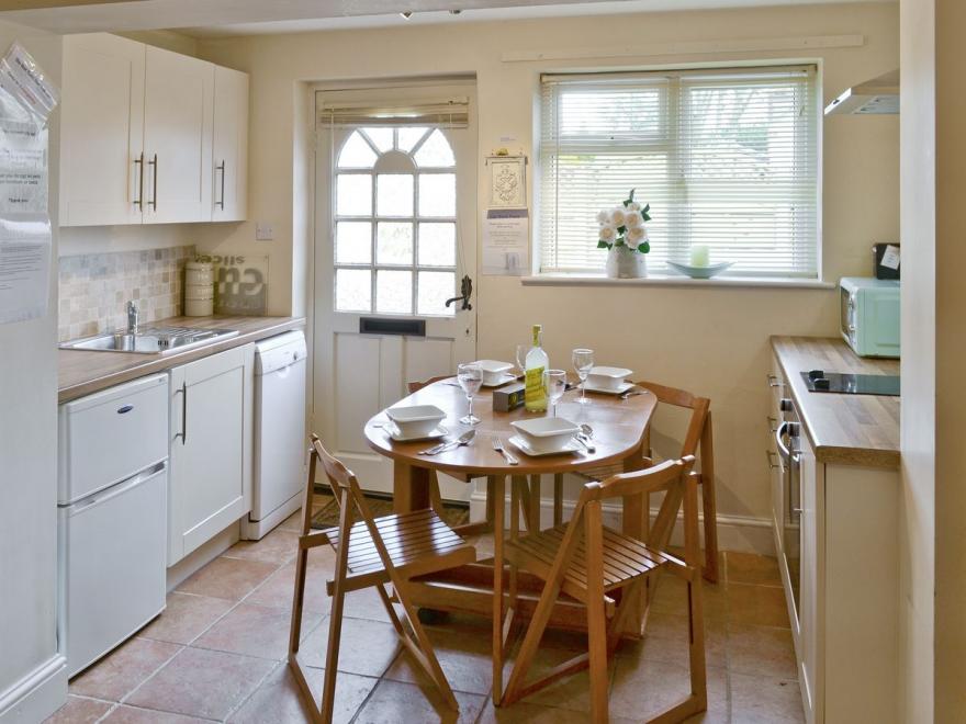 Sweet Pea Cottage- 28322