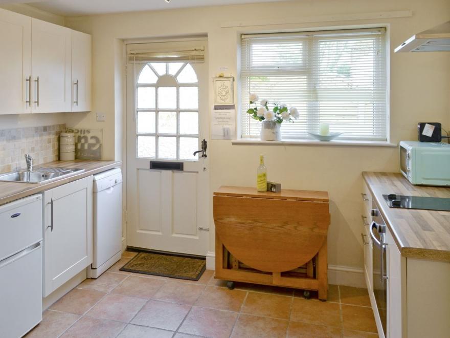 Sweet Pea Cottage- 28322