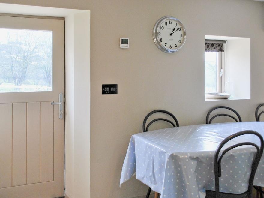 George Mine Barn - 28395