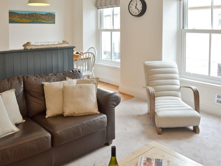 The Boat Watch - 28477