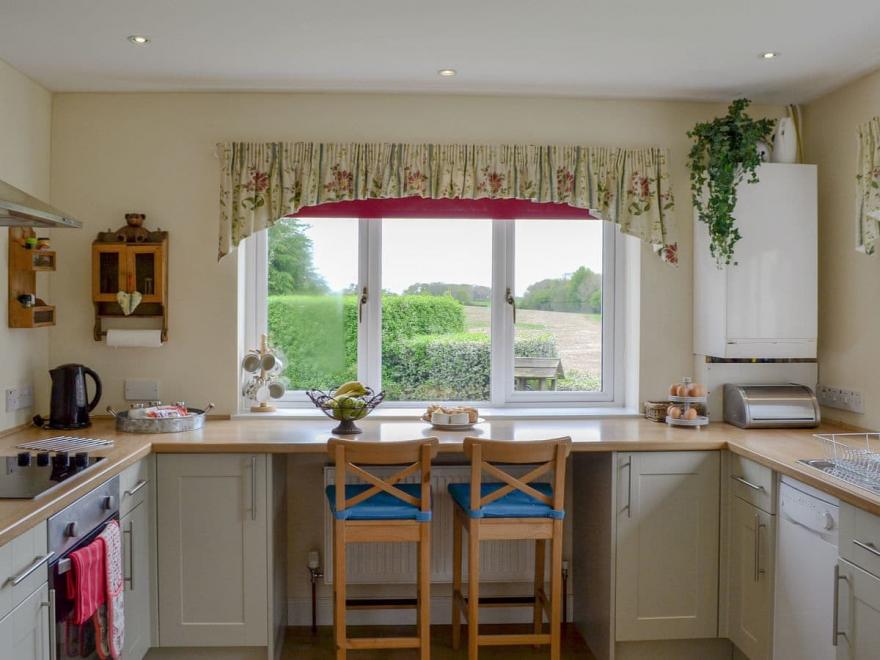 Heron's Nest - 28482