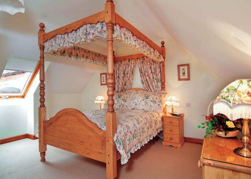 Archway Barn - E3864