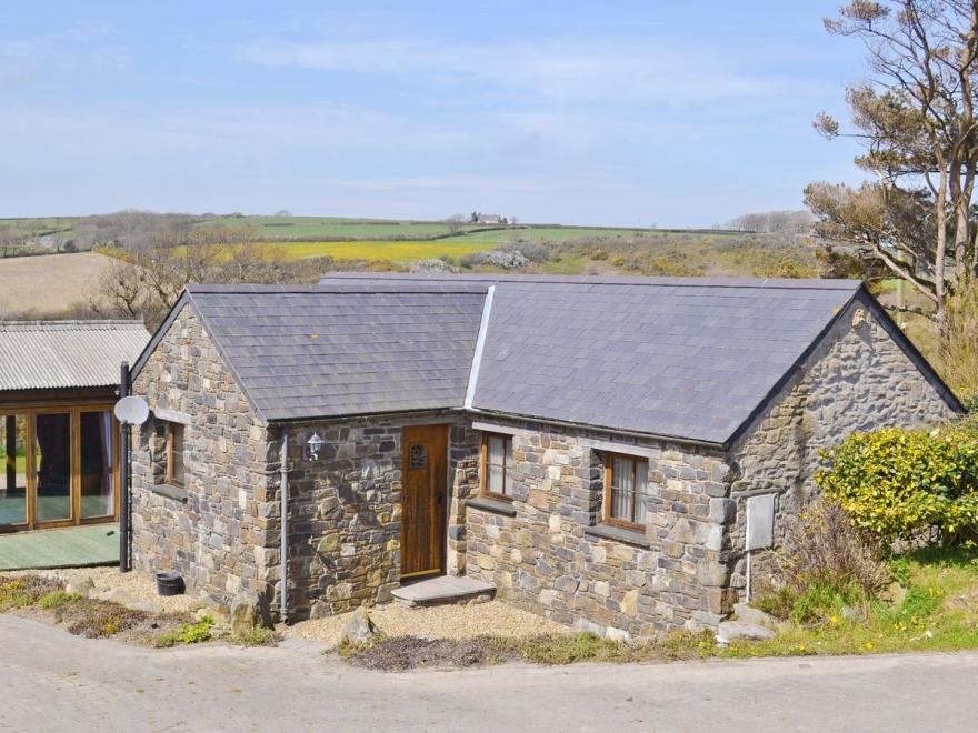 Rhyndaston Villa Cottage