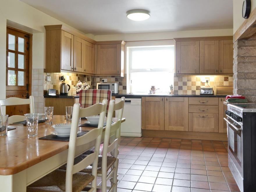 Craigllwyn Farmhouse