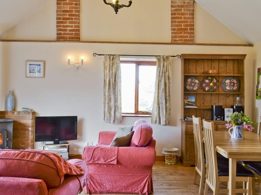 The Wood Shed - E1919