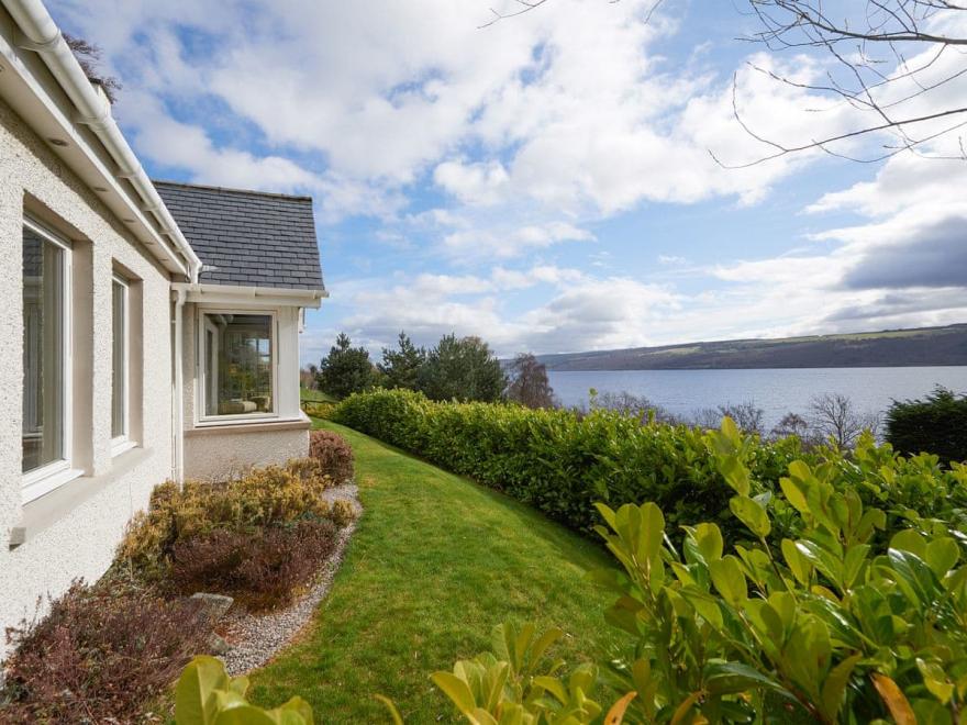 Ness-Side Cottage - S4249