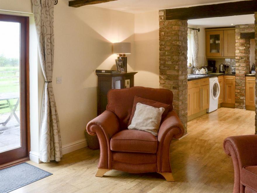 Horseshoe Cott-E3271