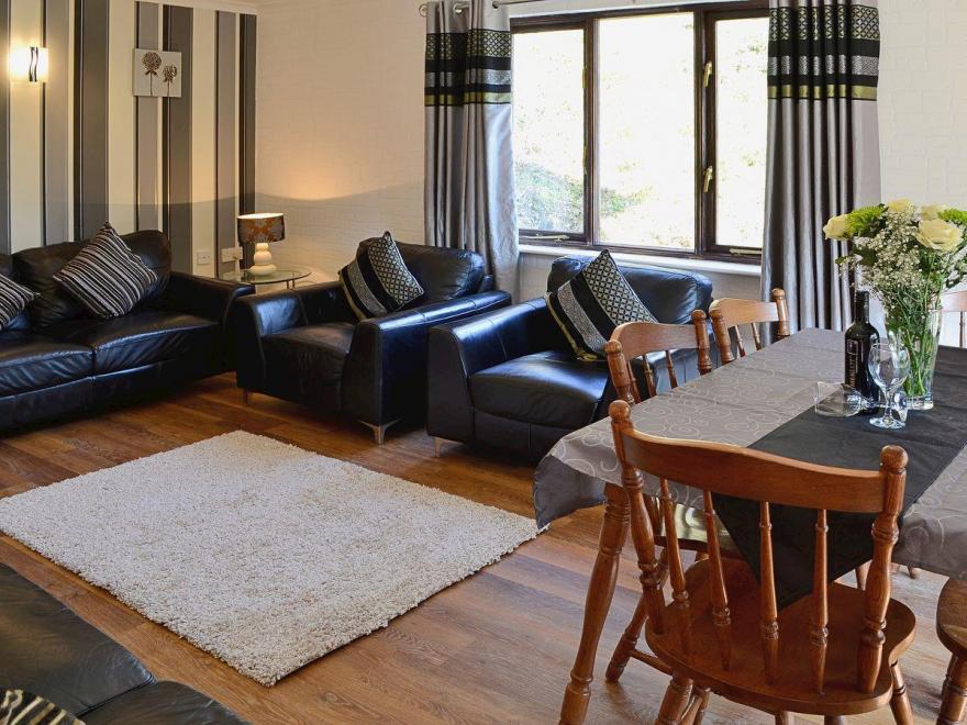 River View Cottage - CV44