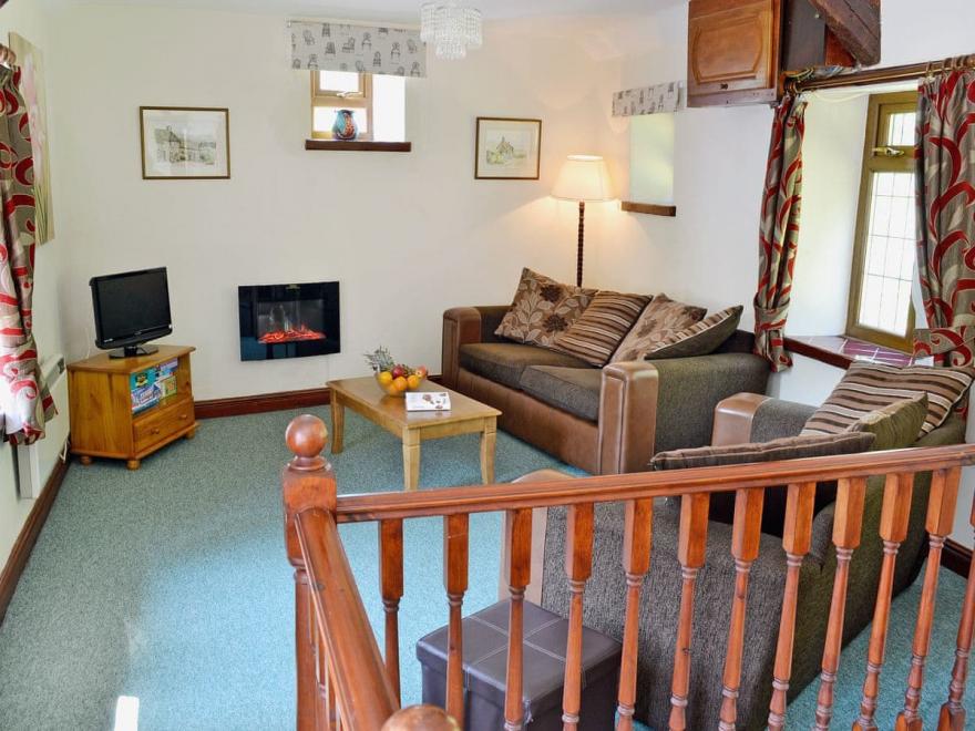 Orchard Cottage-B5811