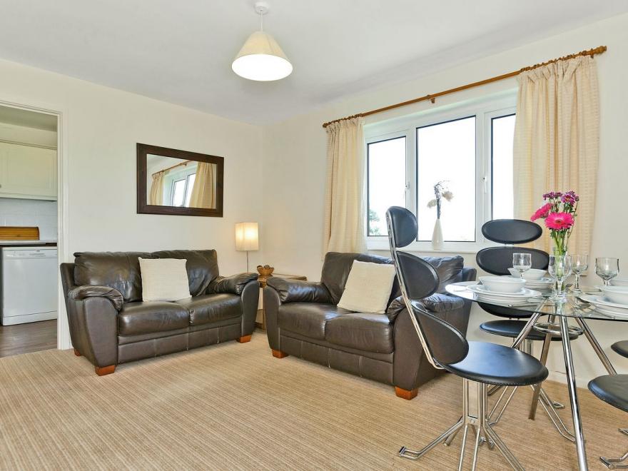 Jasmine Apartment -B6866