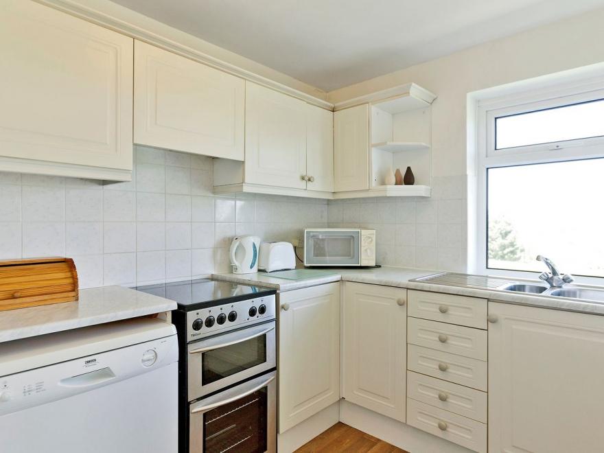 Jasmine Apartment -B6866