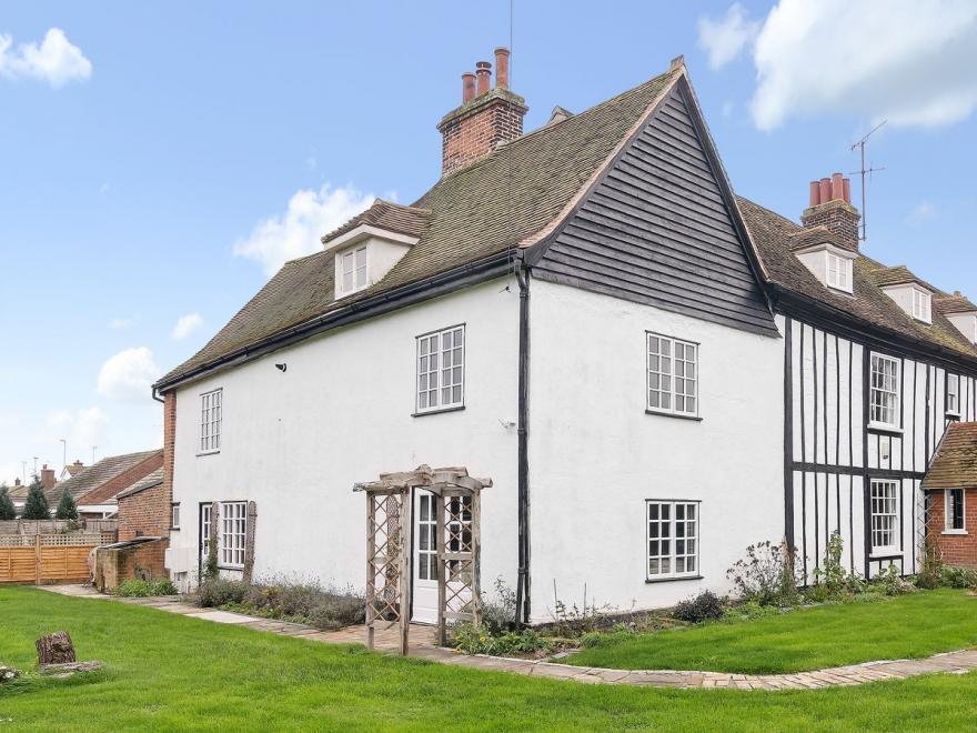 Dovercourt Hall Cottage