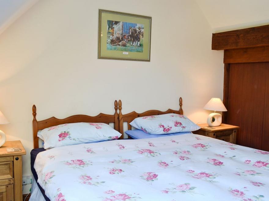 Mill Farm Cottages - Kingfisher