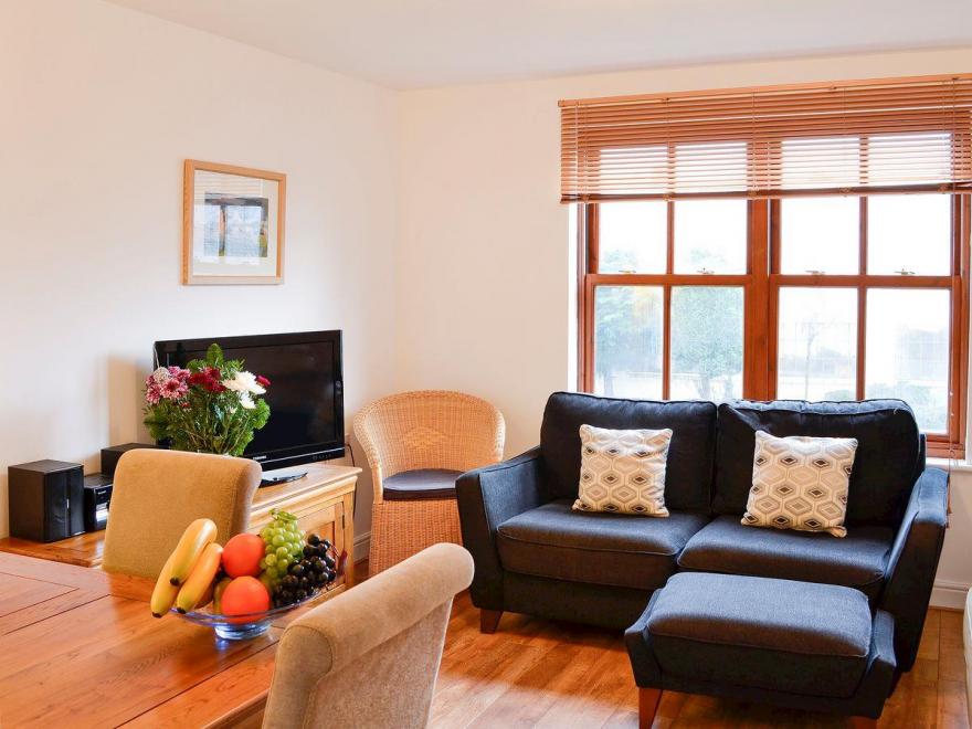 Glenmore - Hewetson Court