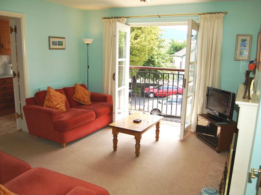 17 Greta Grove House