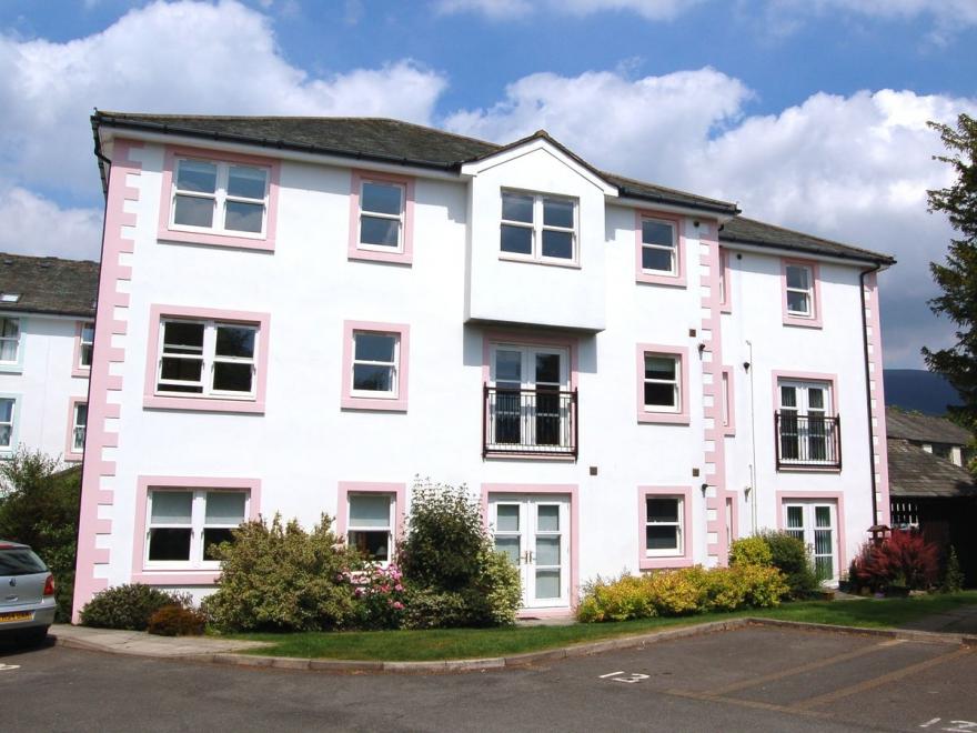 17 Greta Grove House