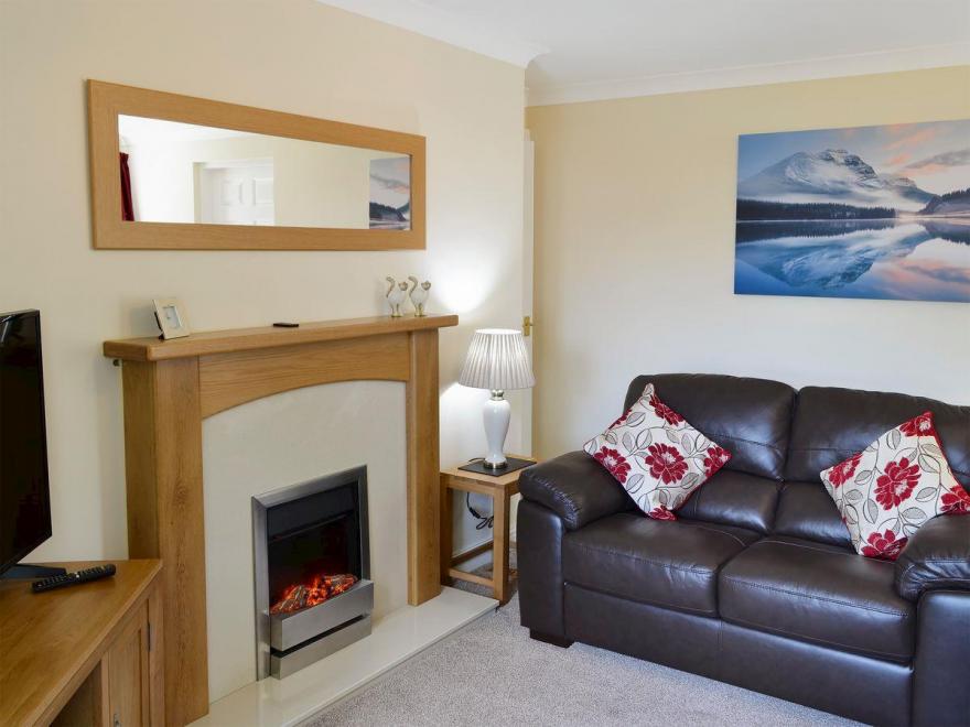 Flat 2 Lonsdale House