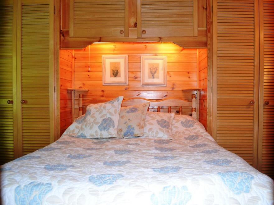 Bracken Lodge - Burnside Park