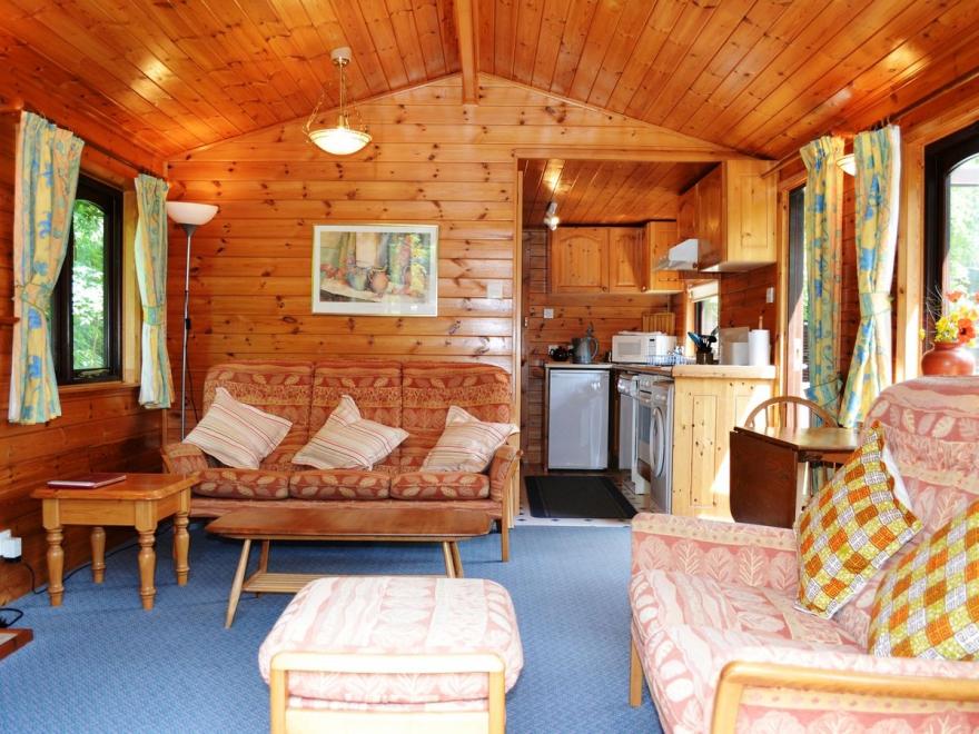 Bracken Lodge - Burnside Park