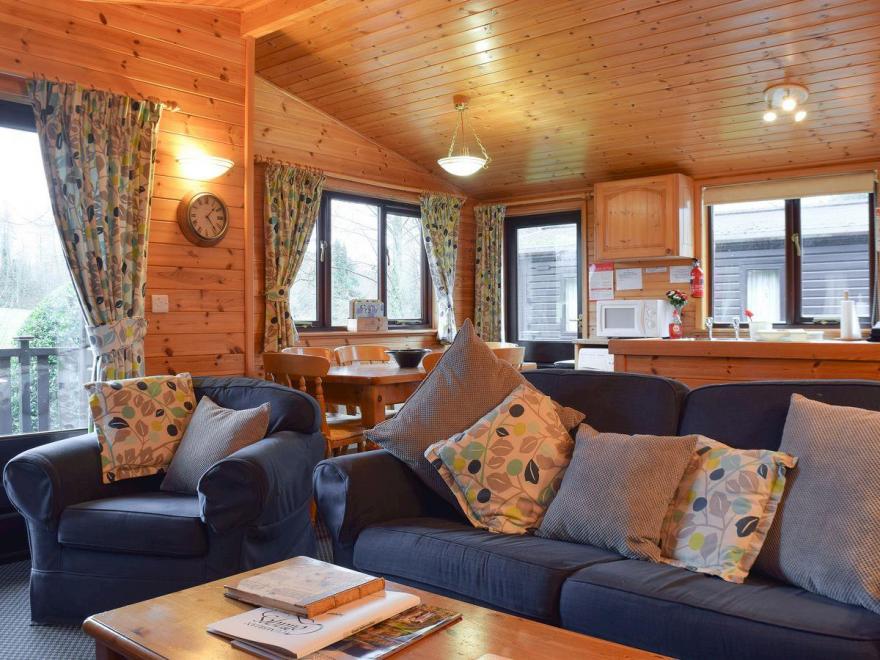 Whiteside Lodge at Burnside Park