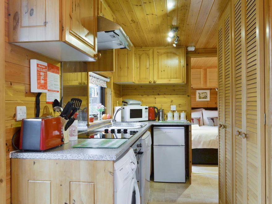 Brook Lodge - Burnside Park