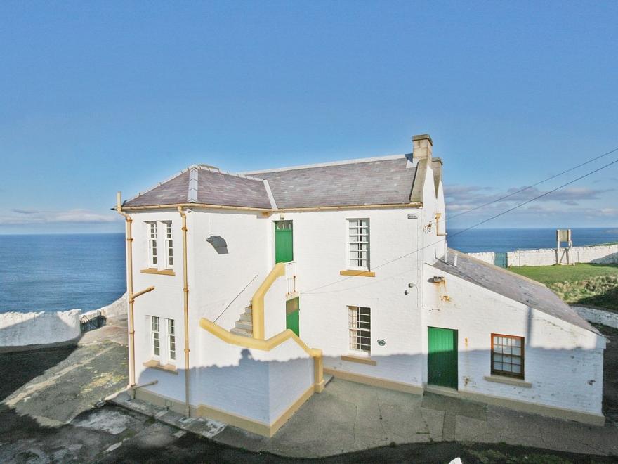 St Abbs - Lighthouse Retreat