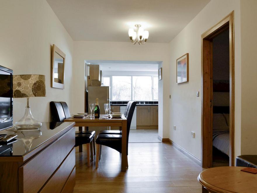 Springfield Court - Lakeside