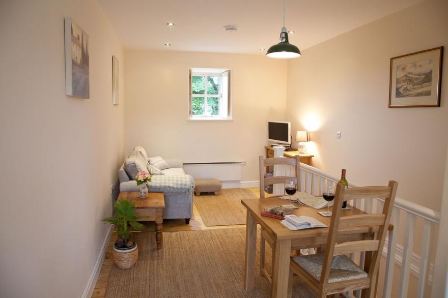 Thomasin Selside Hall