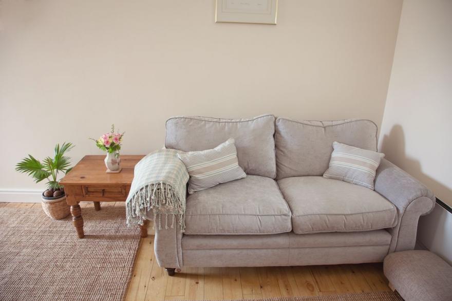 Thomasin Selside Hall